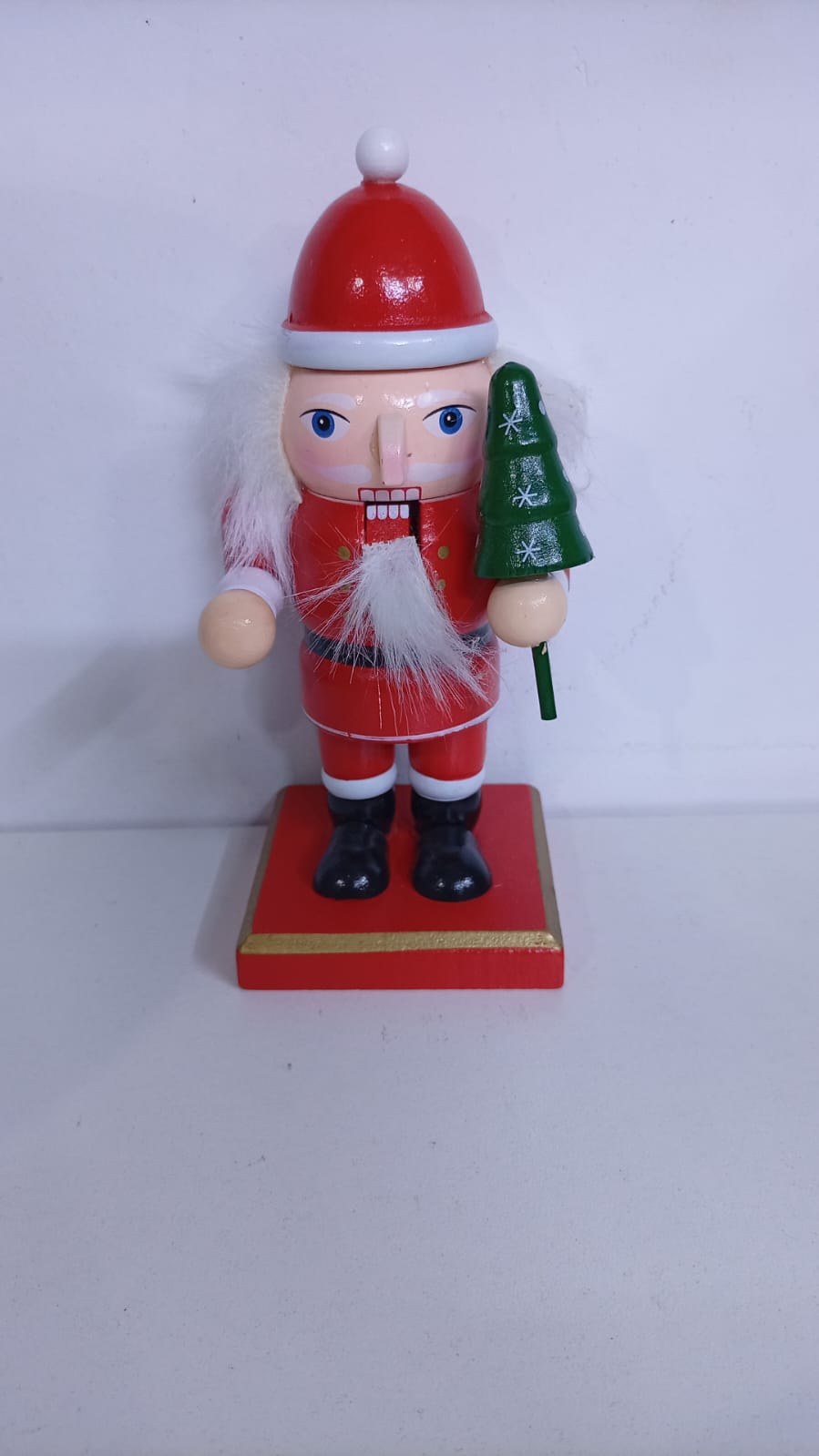 CASCANUECES DE MADERA NAVIDEÑO
